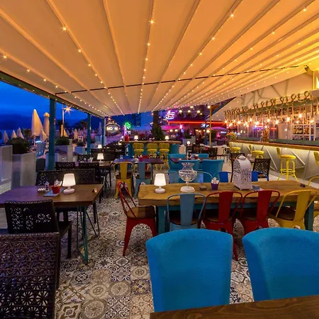 Honeymoon Hotel 3*